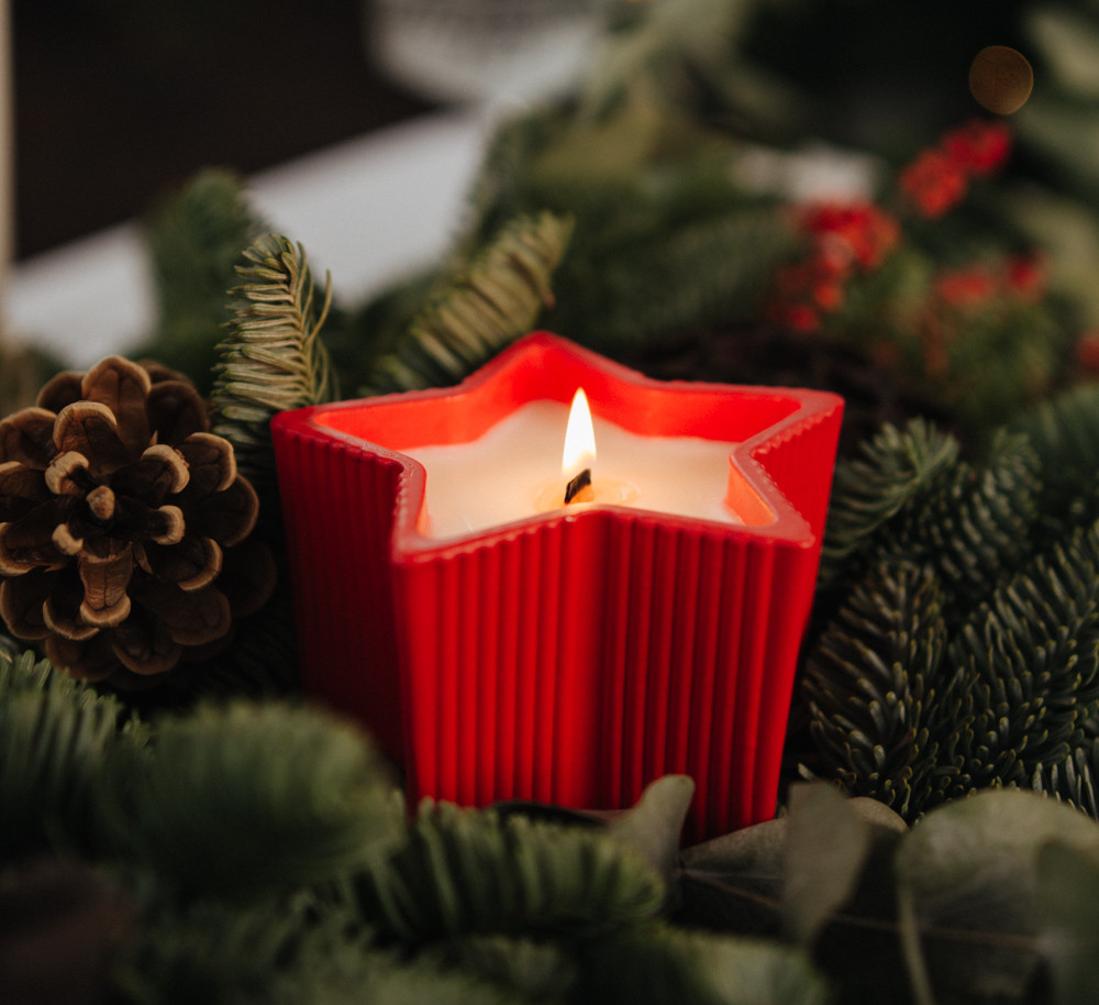 Аромасвічка STAR CHERRY BLOSSOM RED 100% WOOD WAX 150g 30h Гранд Презент NAC 1070