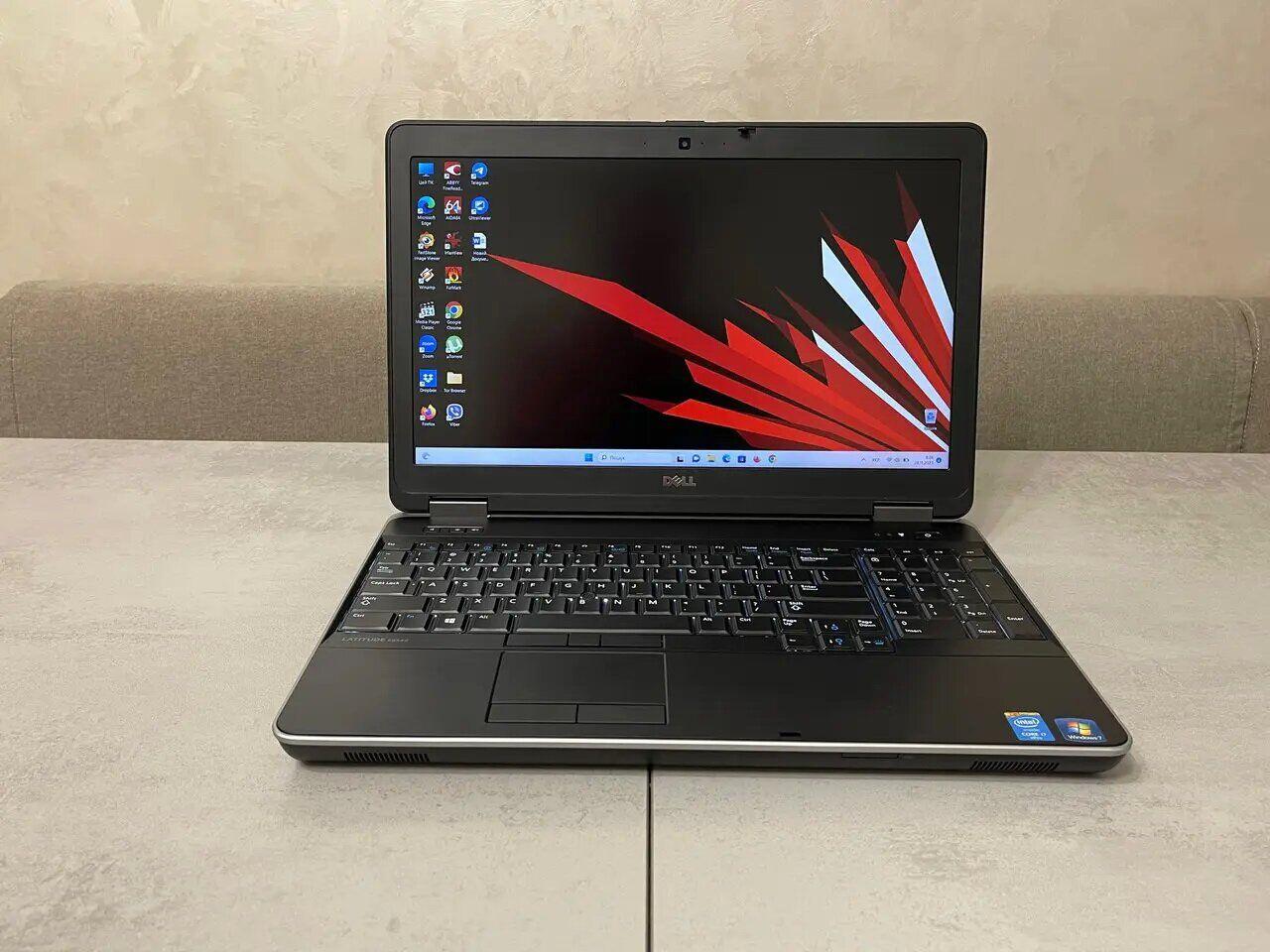 Б/в Ігровий ноутбук Dell Latitude E6540 15.6" 1920x1080| i7-4610M| 16GB RAM| 480GB SSD NEW| Radeon HD 8790M 2GB