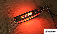 Габаритный фонарь для грузовика Mercedes хромированный с логотипом красного цвета