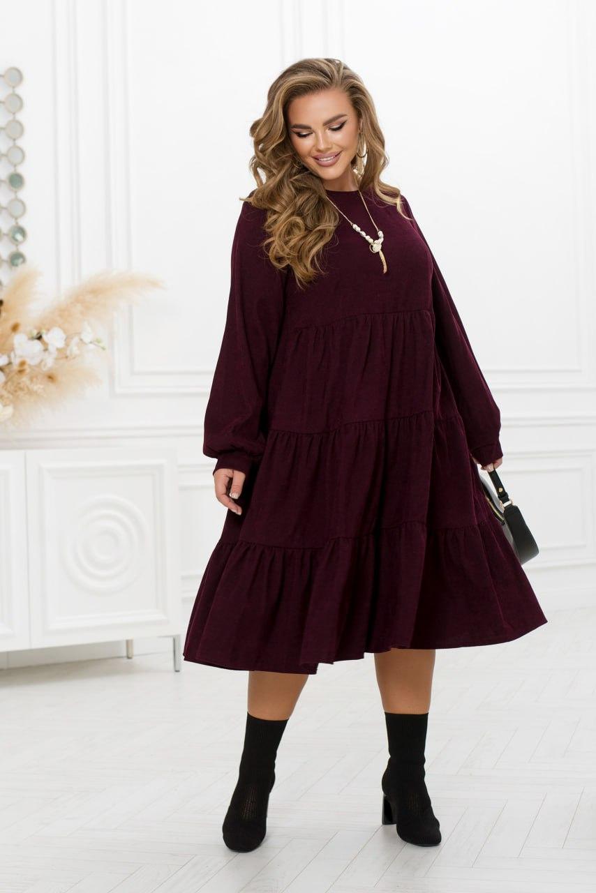 Сукня А-силуету, виконана з м'якого вельвету Розміри: 46-48, 50-52, 54-56, 58-60, 62-64, 66-68