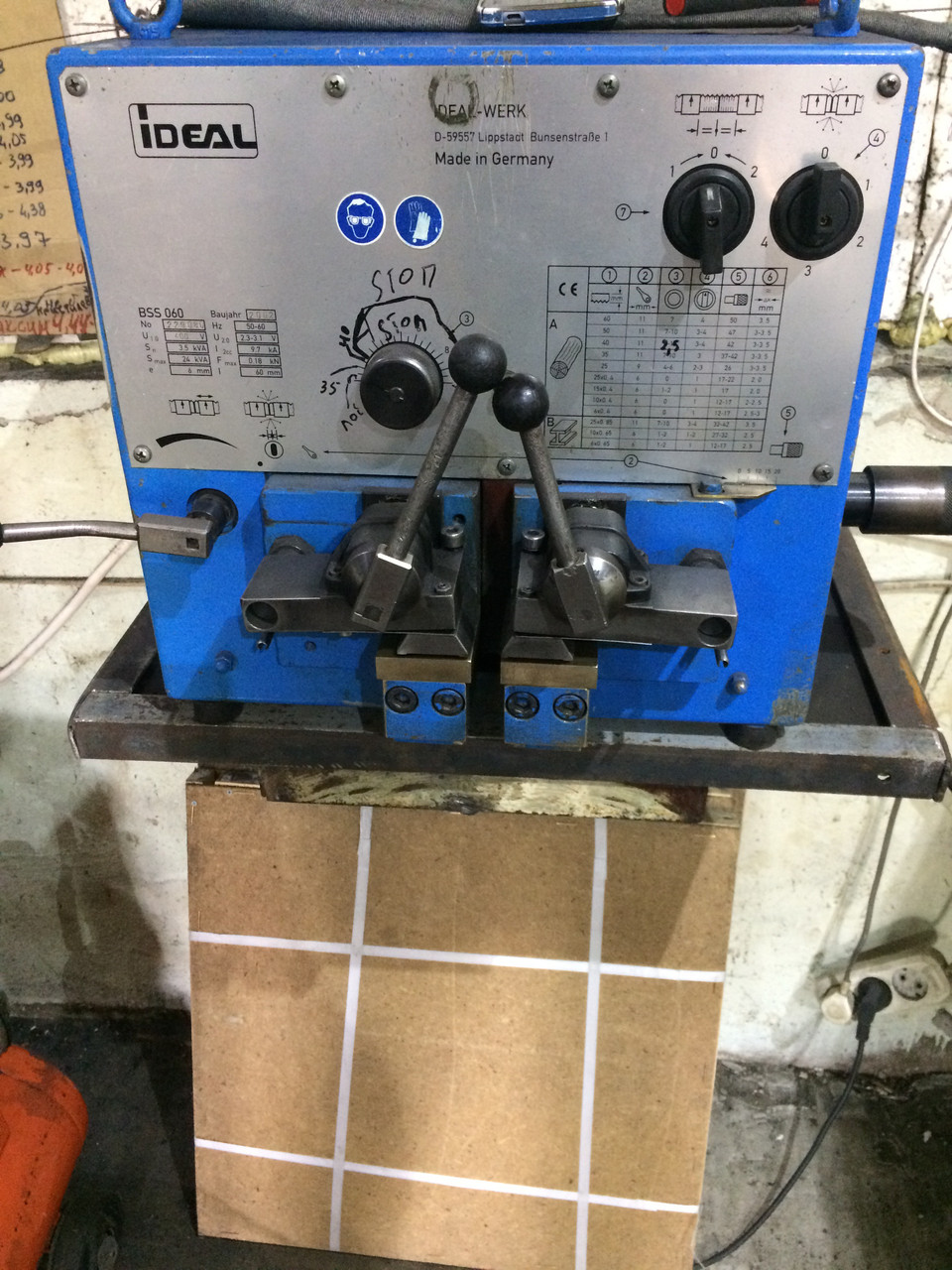 Зварювальний апарат для стрічкових пив IDEAL WERK BSS-060