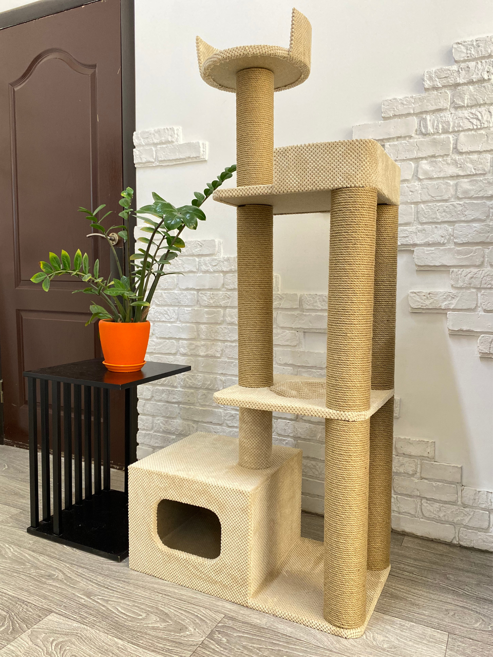 Игровой комплекс когтеточка с домиком и лежанками 145*70*40 см Синій