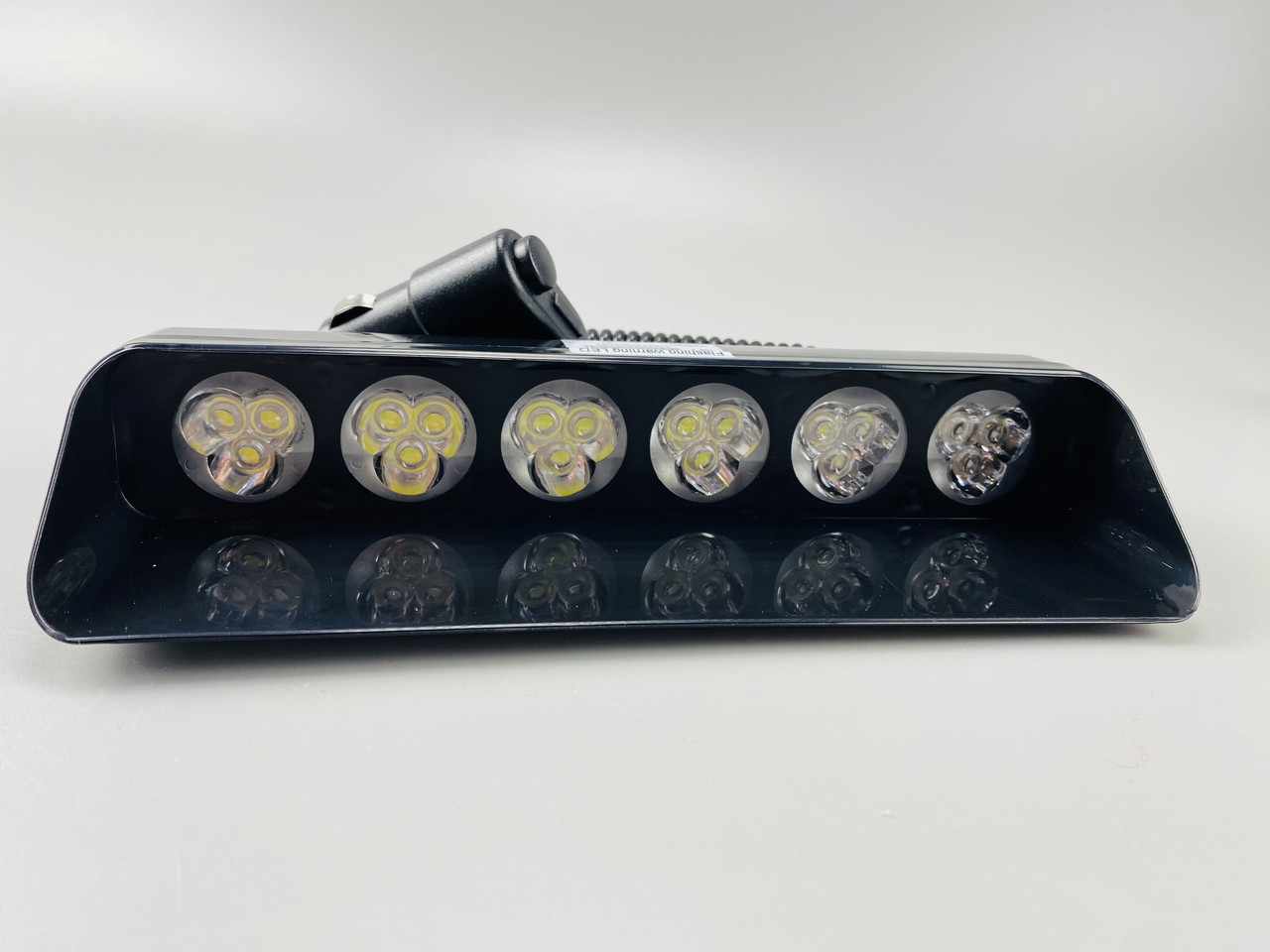 Маячок проблисковий S7 стробоскоп автомобільний 9-80V 18 led діодів білий спалах під скло, фото 1