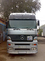 Замена лобового стекла  Mercedes Actros 