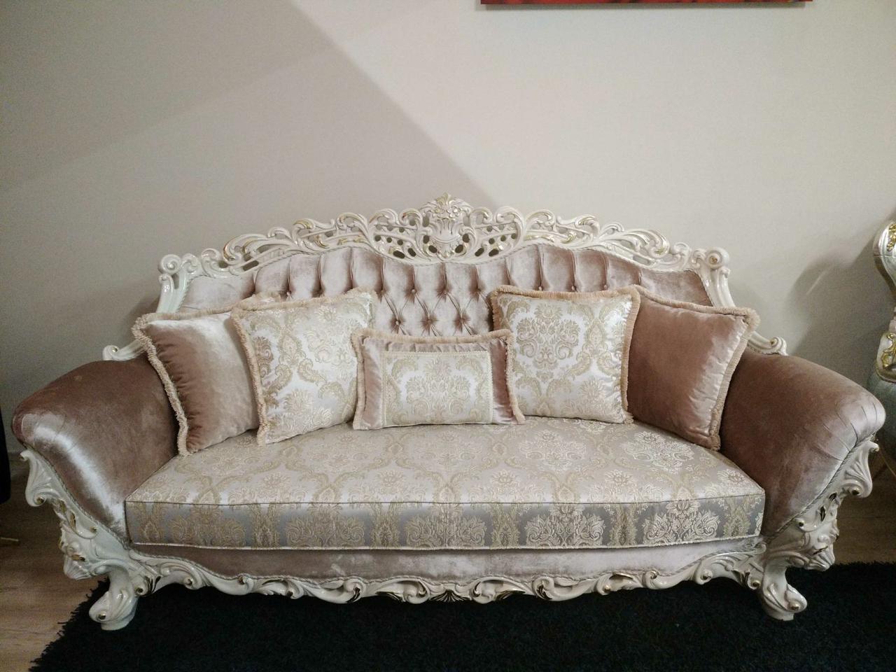 Італійский бежевий 3-х місткий диван бароко дерево Ріва