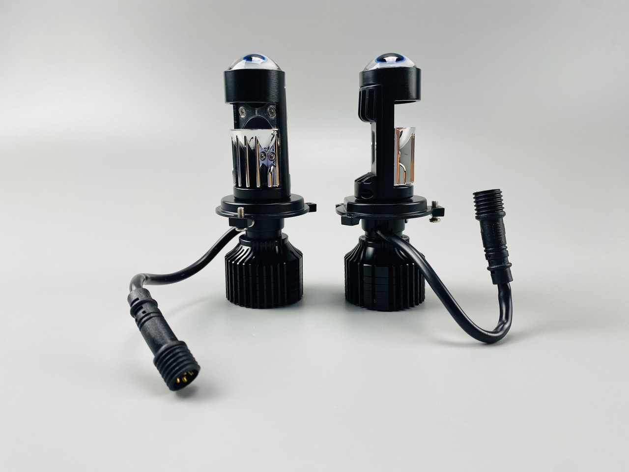 Лампа світлодіодна 12/24V 70W LED + лінза + чітка світлотіньова межа + вентилятор, фото 1