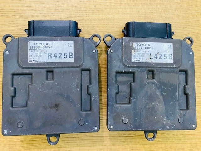 LED модуль TOYOTA Harrier 89907-48050 L425B 89908-48050 R425B Lexus RX 8990748160 8990848160