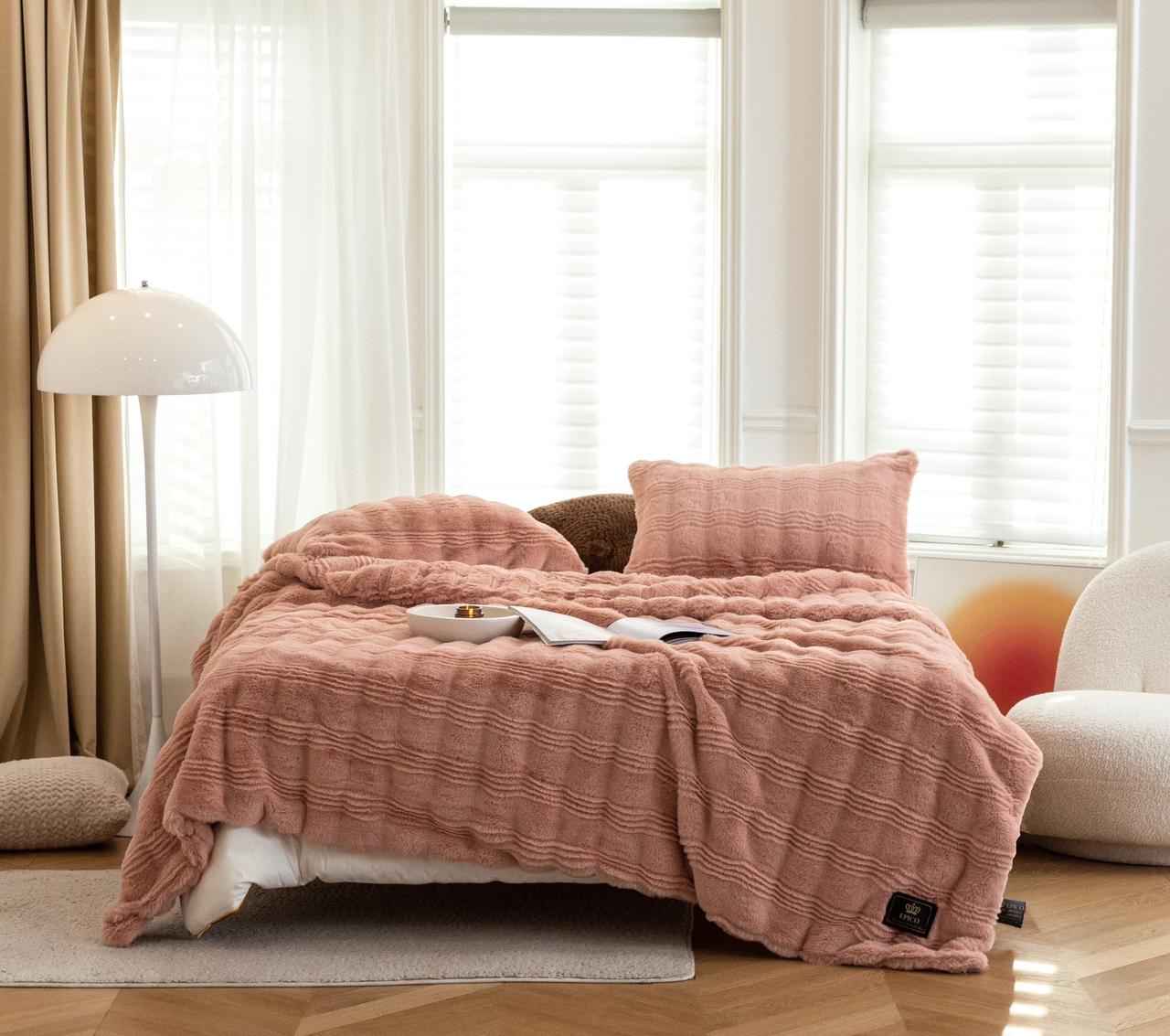 Покрывало Vip Шиншила - Кролик Deco 220*240 - терракот - купить по ...