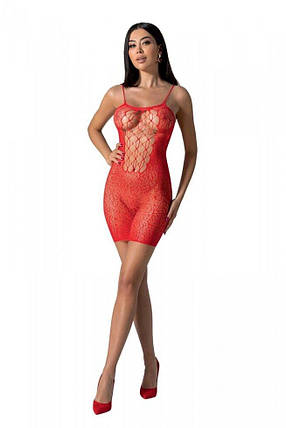 Ажурна міні-сукня на тонких бретелях Passion BS096 One Size, red, плетіння на грудях, фото 1