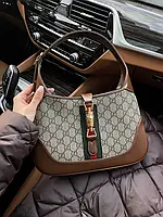 Женская кожаная сумочка гуччи коричневая Gucci вместительная молодёжная сумка через плечо