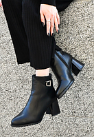 Жіночі зимові чорні черевики на підборах з екошкіри