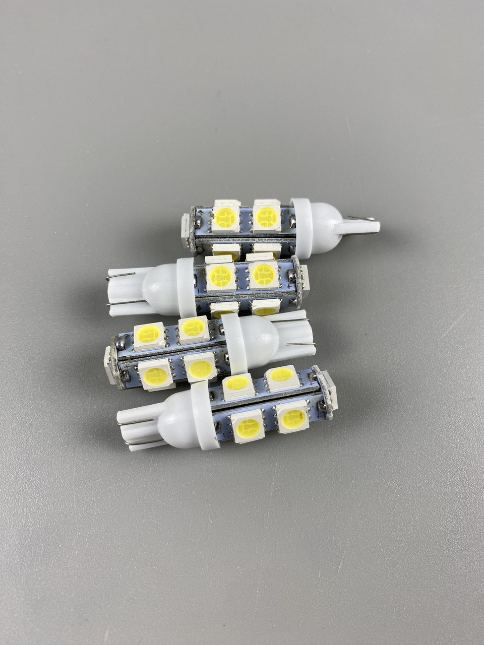 Лампа LED автомобільна 12V 9 led діодів цоколь T10 світлодіодна автолампа в габарити