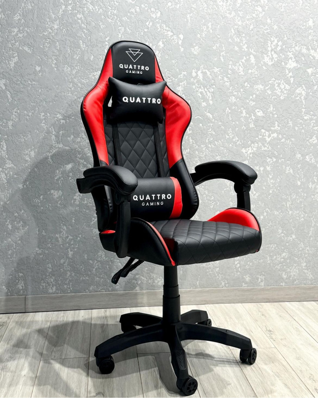 Крісло геймерське Quattro Gaming чорно-червоне ігрове комп'ютерне