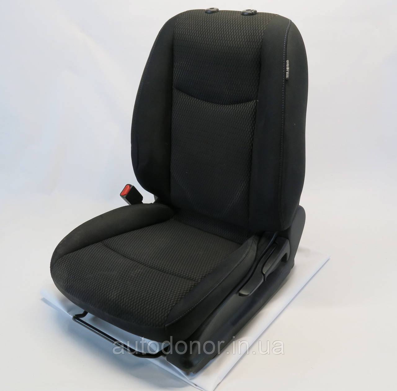 Сидіння передні ліве з підігрівом чорна G — GRAY Nissan Leaf AZE0 (13-17) 87670-3NF2A