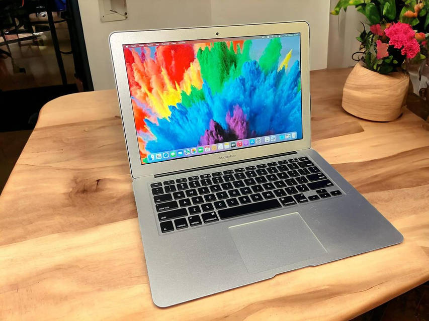★Apple MacBook Air 13インチ A1466【マウス付き】★ Apple MacBook Air 13