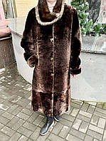 Шуба женская натуральная мутоновая коричневая с воротником из норки и каракуля