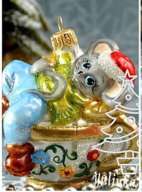 Скляна ялинкова іграшка irena мишка в чашці символ року