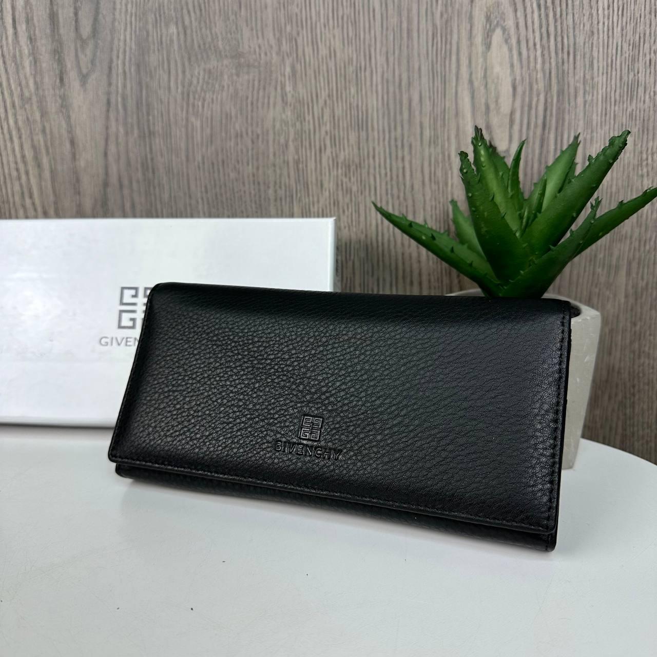 Стильний жіночий шкіряний гаманець в елегантному стилі Givenchy, фото 1