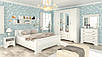 Біла розпашна чотирьохдверна шафа 4Д2Ш для одягу з дзеркалом у спальню класика Іріс 190 см Мебель Сервіс, фото 6