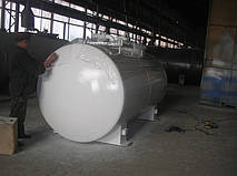 На фотографиях изображен конечный процес изготовления резервуара емкостью 5000л перед отправкой на обьект.