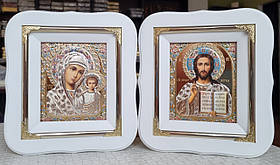 Ікона Спаситель, Пресвята Богородиця Казанська в білому фігурному кіоті під склом,кіот19*17,лік 10×12, (квіти)