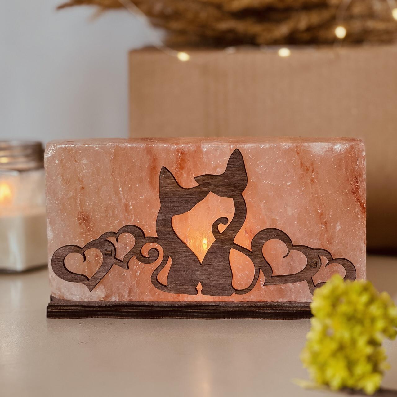 Соляна лампа Коти з серцями, 2 кг (20*10*5 см), фото 1