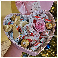 Подарочный бокс Милка\ Бокс со сладостями\ Коробка сердце с шоколадками