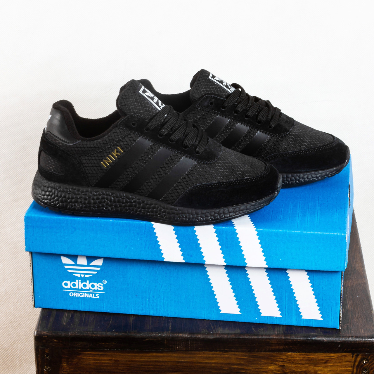 ЗИМА Термо Кросівки Adidas Iniki повністю чорні, фото 1