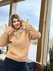 Тепле жіноче худі з капюшоном і принтом як у вишиванки бежева кофта, фото 5