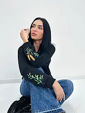 Тепле жіноче худі з капюшоном і принтом як у вишиванки бежева кофта, фото 6