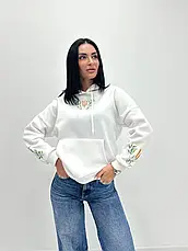 Святкове жіноче худі на флісі з принтом у вигляді вишивки з капюшоном біле, фото 3