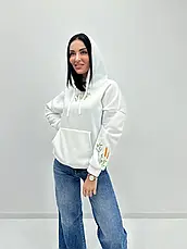 Святкове жіноче худі на флісі з принтом у вигляді вишивки з капюшоном біле, фото 4