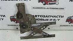 Склопідіймач задній правий (механічний) Audi 100 C2 (1976-1982) OE:433839400A
