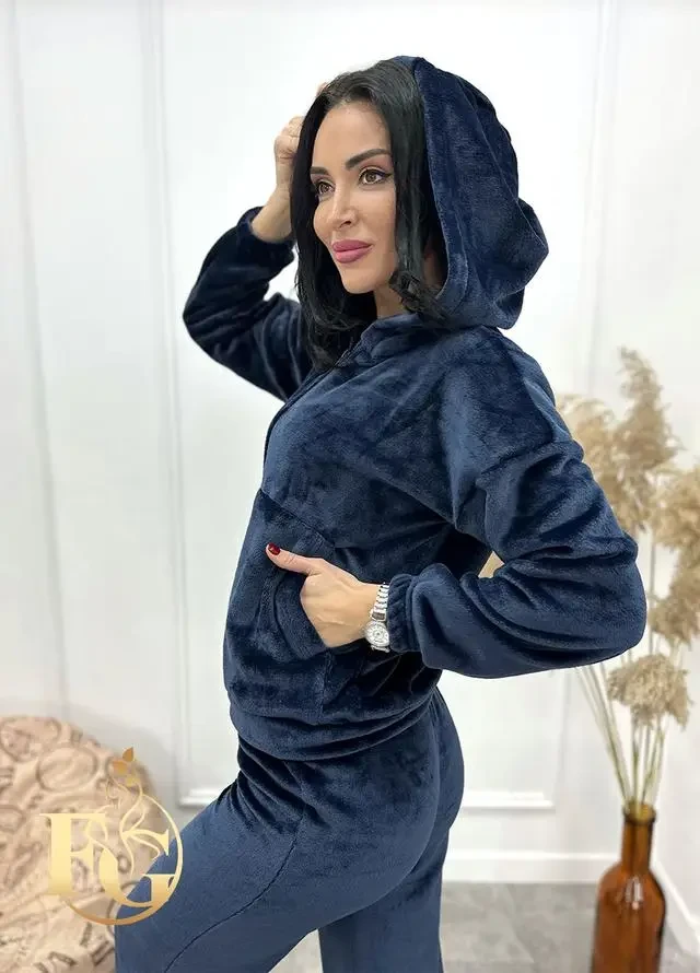 Жіночий теплий костюм з махри синього кольору штани та кофта з капюшоном та блискавкою