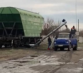 Розвантажувач вагонів хоперів 30 т/год