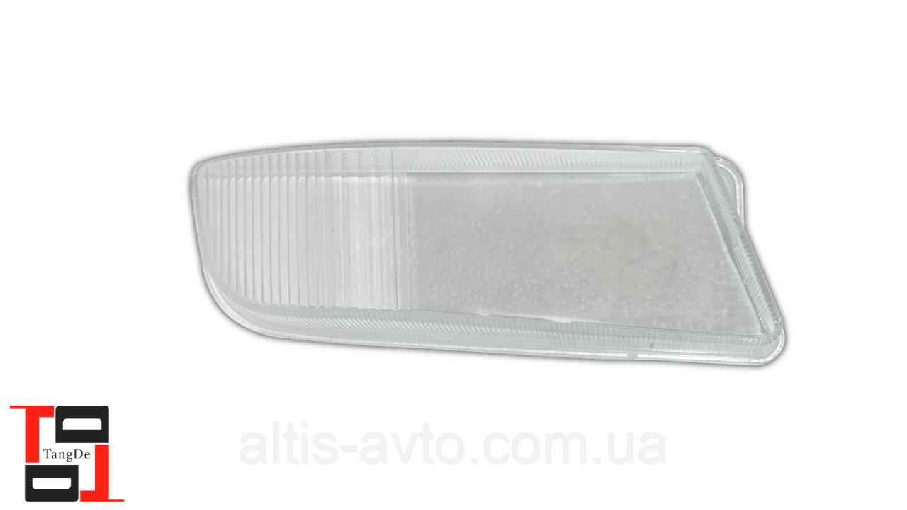 Скло протитуманної фари (з ущільненнями та скобами) RH MAN TGX 81251100086