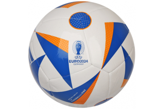 Футбольний мяч adidas Fussballliebe 2024 Club розмір 5 IN9371