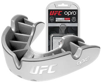 Капа OPRO Silver доросла (вік 11+) White/Silver (ufc.102514003)