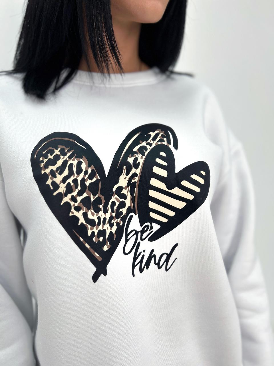 Базовий жіночий світшот "Be kind" Туреччина, фото 1