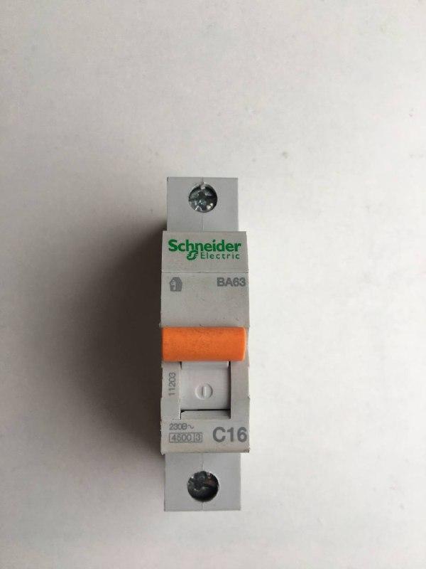 Автоматичний вимикач Schneider Electric ВА63 1P 16A хар-ка C 4,5кА 11203 - фото 1 - id-p2044964077