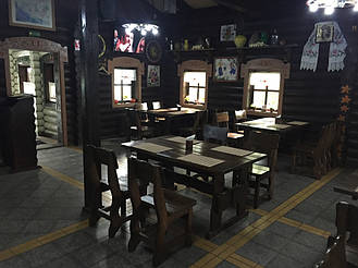 Деревянная мебель в интерьере ресторана "ХАТА GRILL" по трассе Киев-Житомир 7