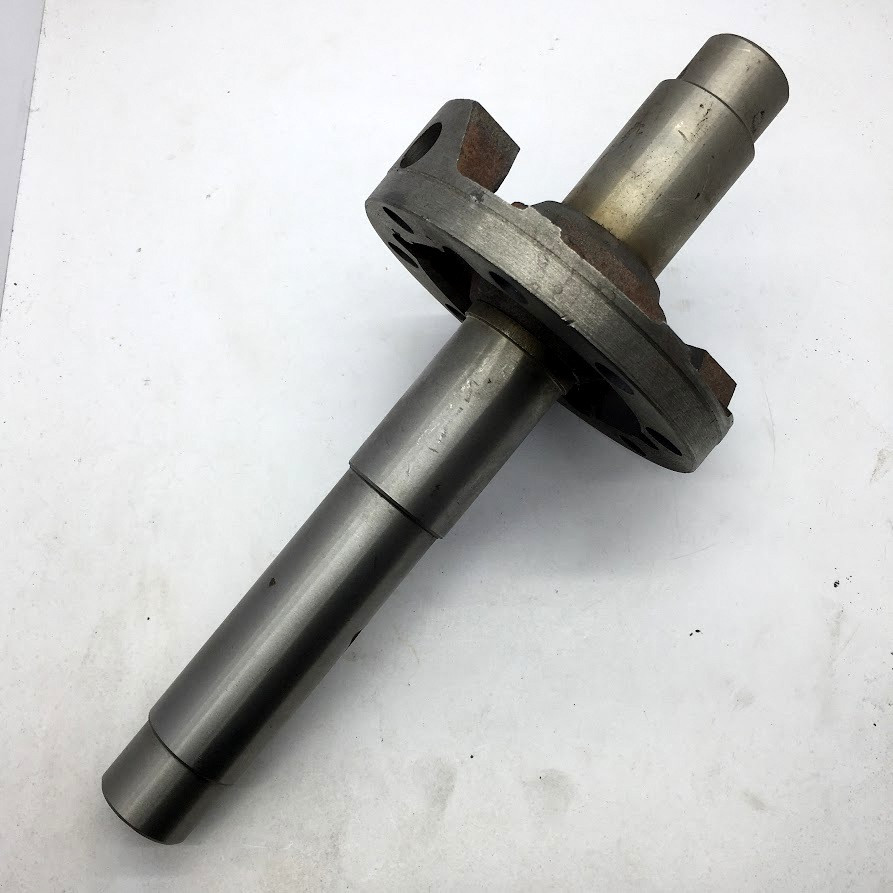 Корпус диференціала з валом ХТ 120/224 (d-25 mm)