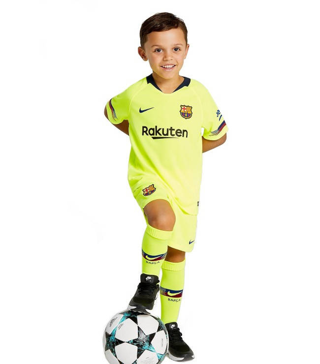 

ДЕТСКАЯ ФУТБОЛЬНАЯ ФОРМА БАРСЕЛОНЫ ГОСТЕВАЯ СЕЗОНА 2018-2019 24, 135 - 145