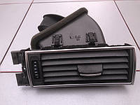 Дефлектор воздушный правый Audi A6 C6 4F1820902B