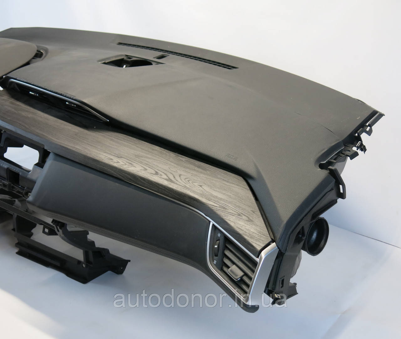 Панель приладів передня (торпедо) верхня накладка Honda FCX Clarity (17-) 77100-TRT-A00ZA