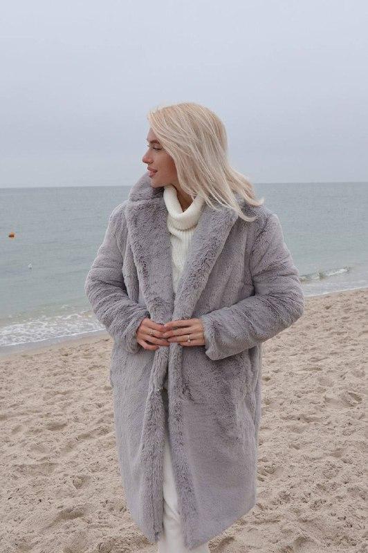 Стильна жіноча шуба довжина міді з екохутра Gvk2628