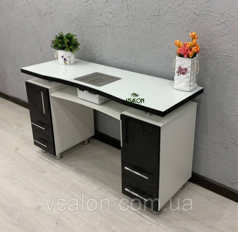 Манікюрний стіл з двома тумбами V390