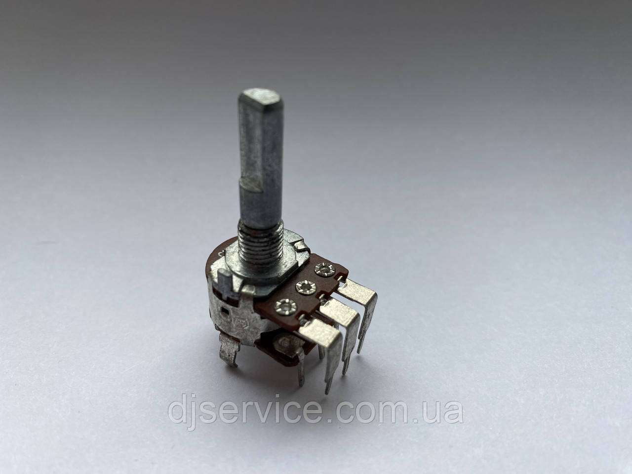 Потенціометр a10k 30 mm для звукових карток LINE 6 ux2 ux1