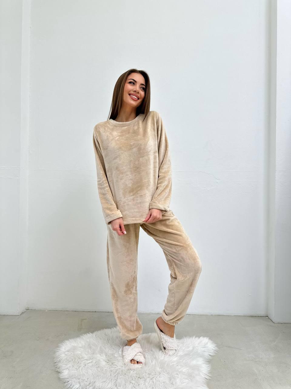 Теплая зимняя женская модная пижама из махры кофта и штаны, пижама на подарок домашний махровый комплект OS 46/48, Бежевый - фото 2 - id-p2045949505