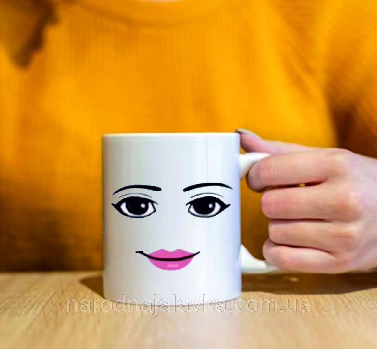 Чашка Roblox жіноче обличчя мем, керамічна.